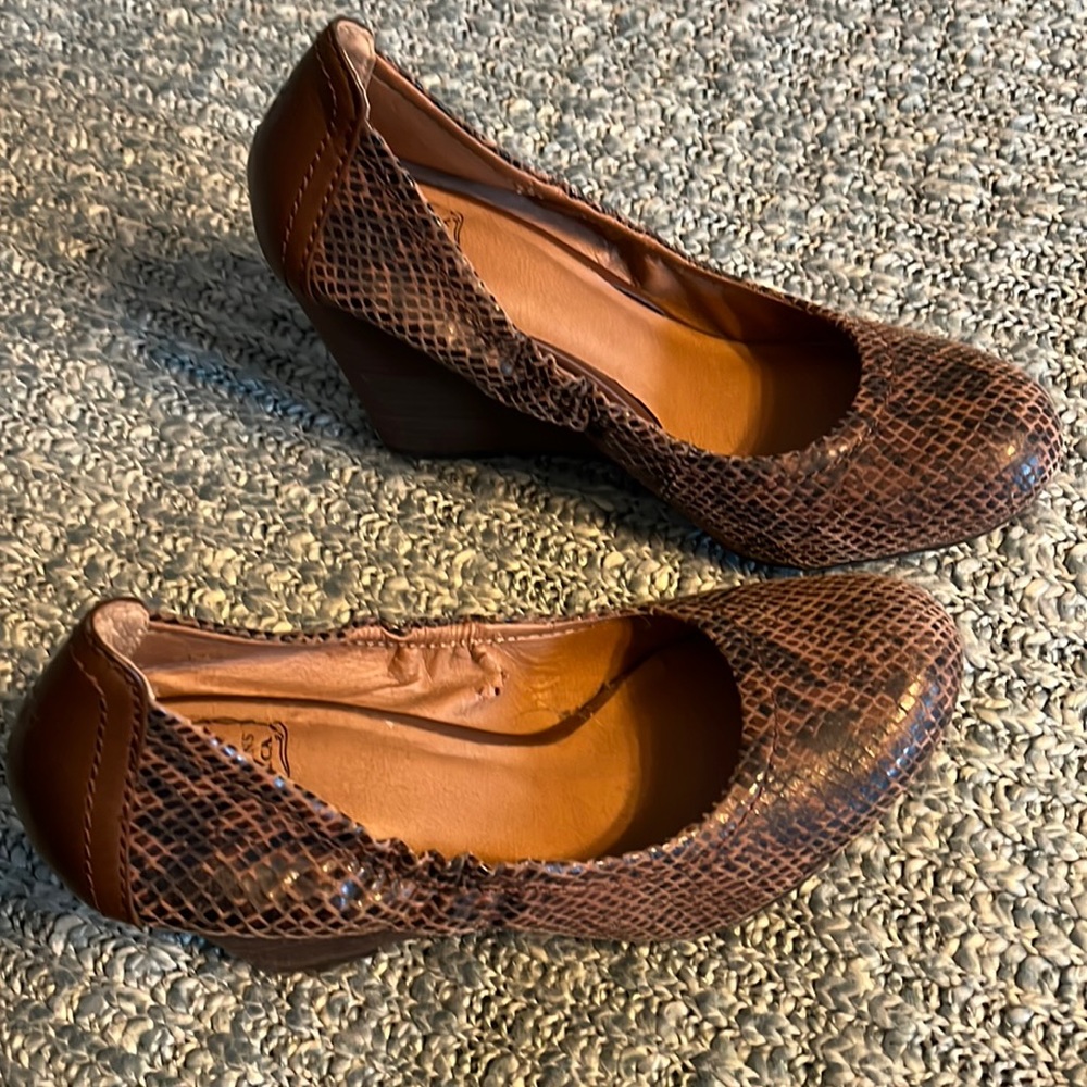 Lucky Brand shoes